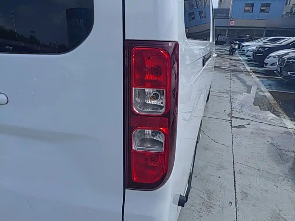 Wuling Motors Wuling Yangguang 2025 2025 400km Bus Comfort Edition