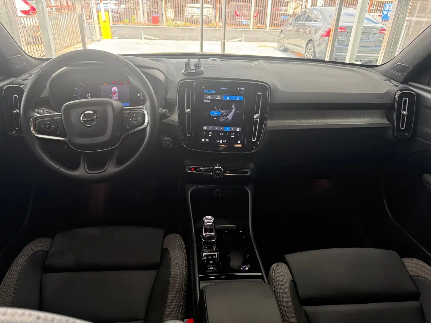Volvo XC40 2024 2024 B3 Smart Elite Luxury Edition