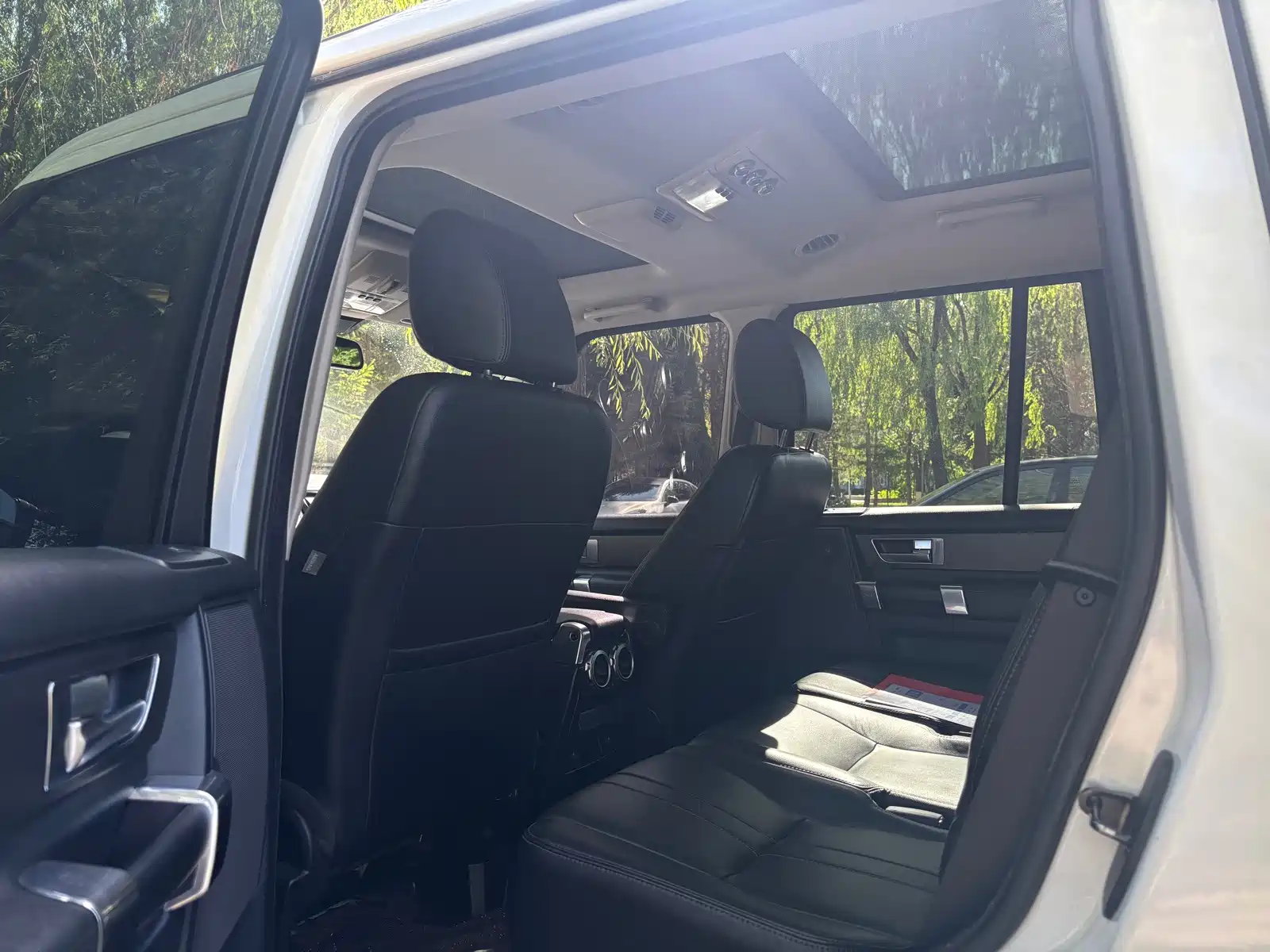 Фото 7 - Land Rover Discovery