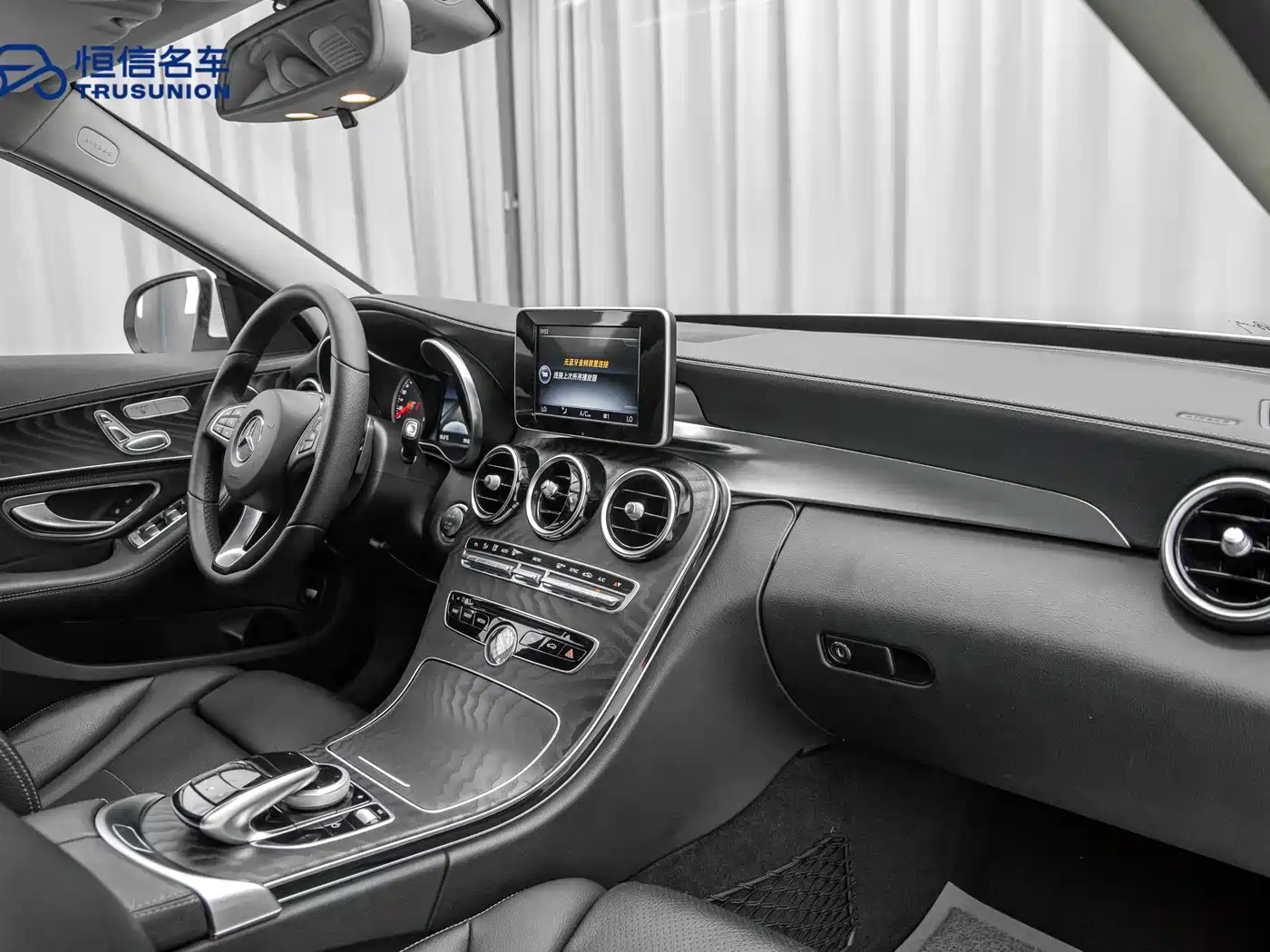Mercedes-Benz C-Class 2017 Facelift C 200 L Sport Edition фото 13