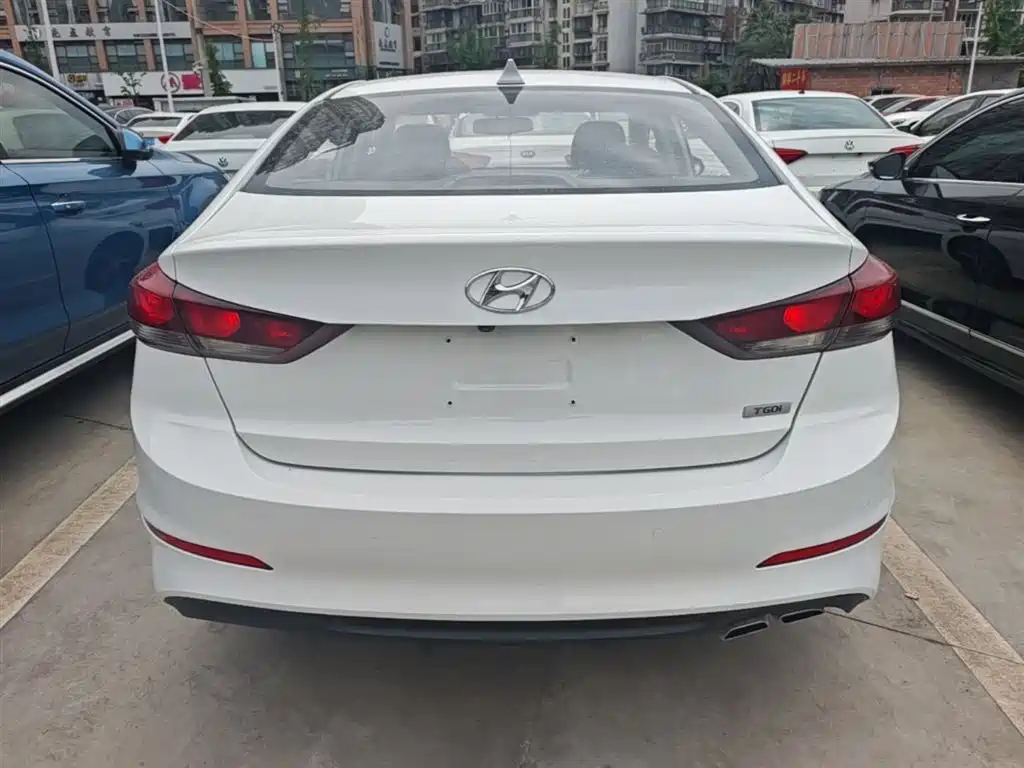 Hyundai Elantra 2018 1.4T DCT Dynamic·Vitality Model фото 6
