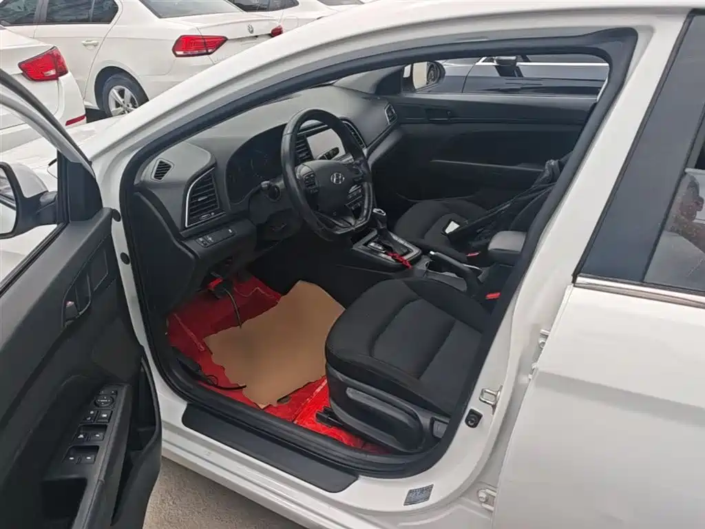 Hyundai Elantra 2018 1.4T DCT Dynamic·Vitality Model фото 15