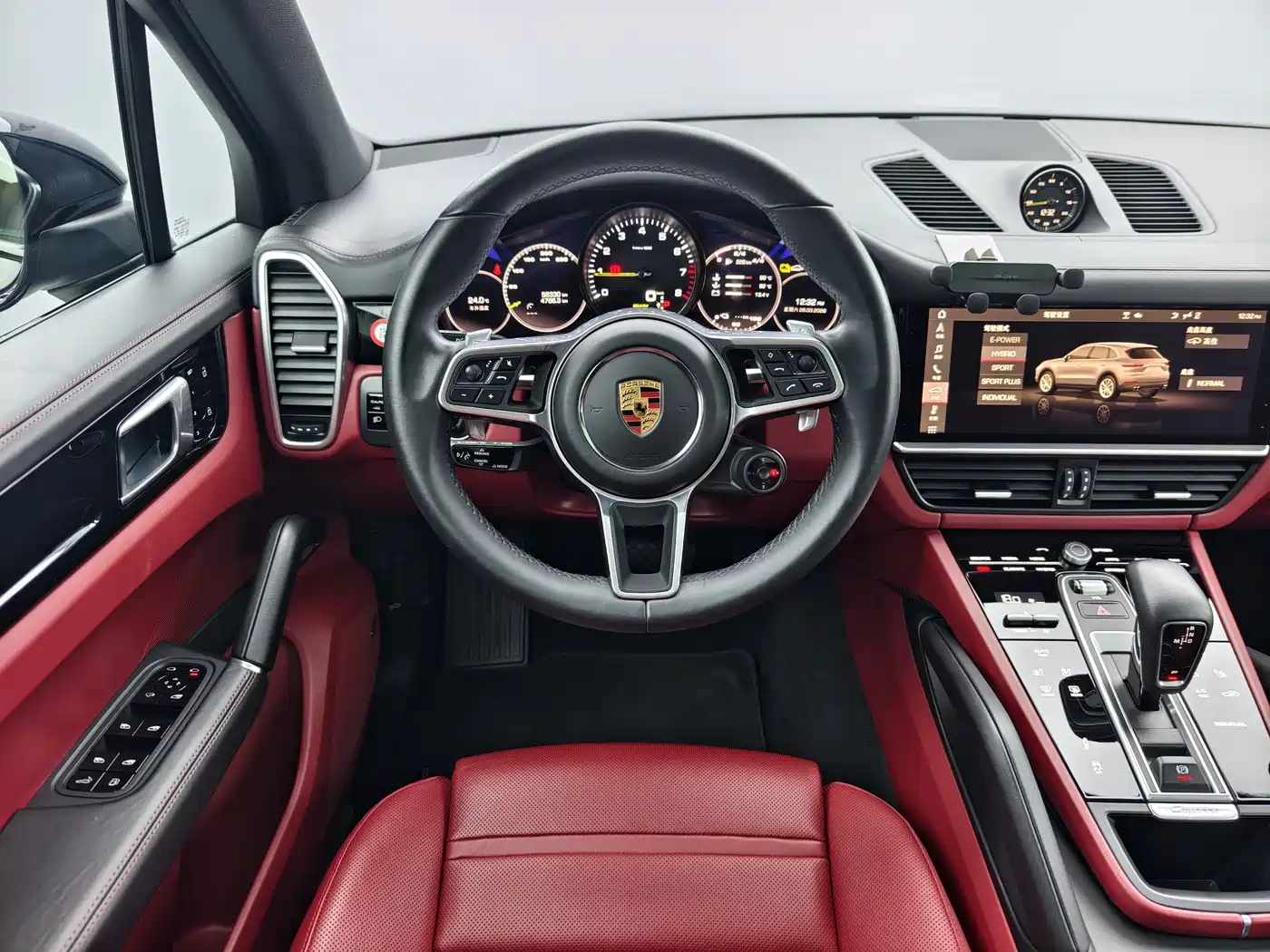 PORSCHE CAYENNE NEW ENERGY