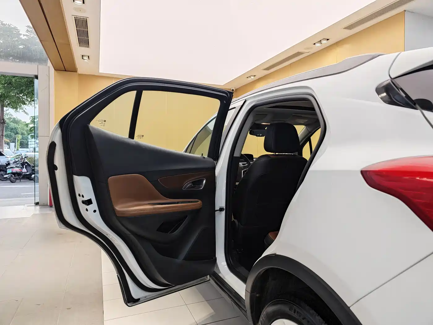 Buick Encore 2014 1.4T Automatic 2WD Urban Elite фото 20