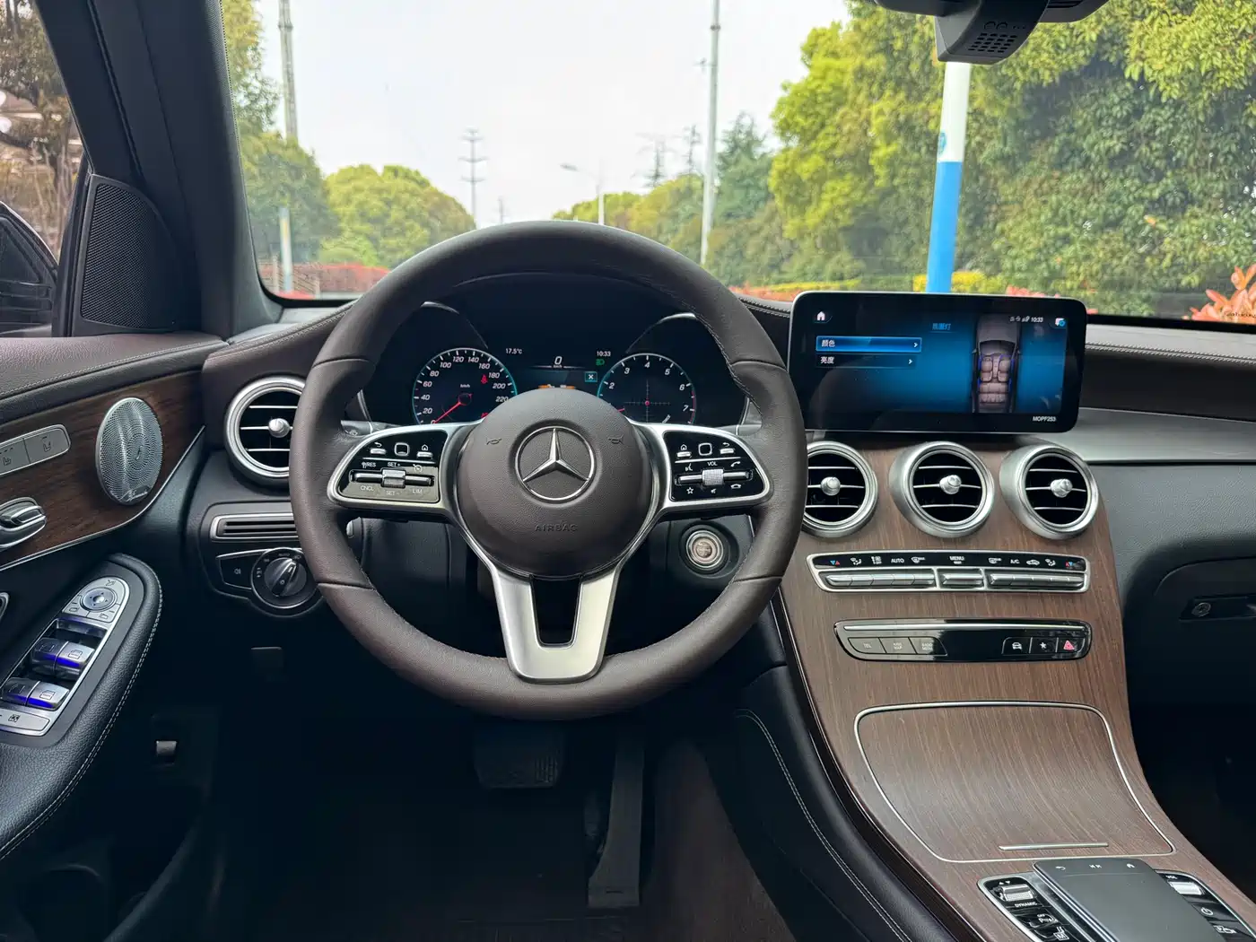 Mercedes-Benz GLC 2021 GLC 300 L 4MATIC Sporty фото 14