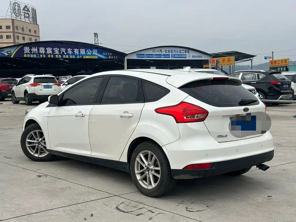 Ford Focus 2017 2015 Hatchback 1.6L Automatic Trend