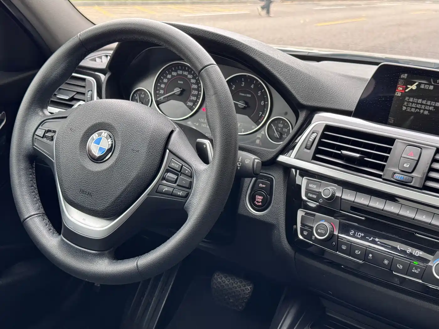 BMW 3 Series 2017 320Li M Sport фото 17