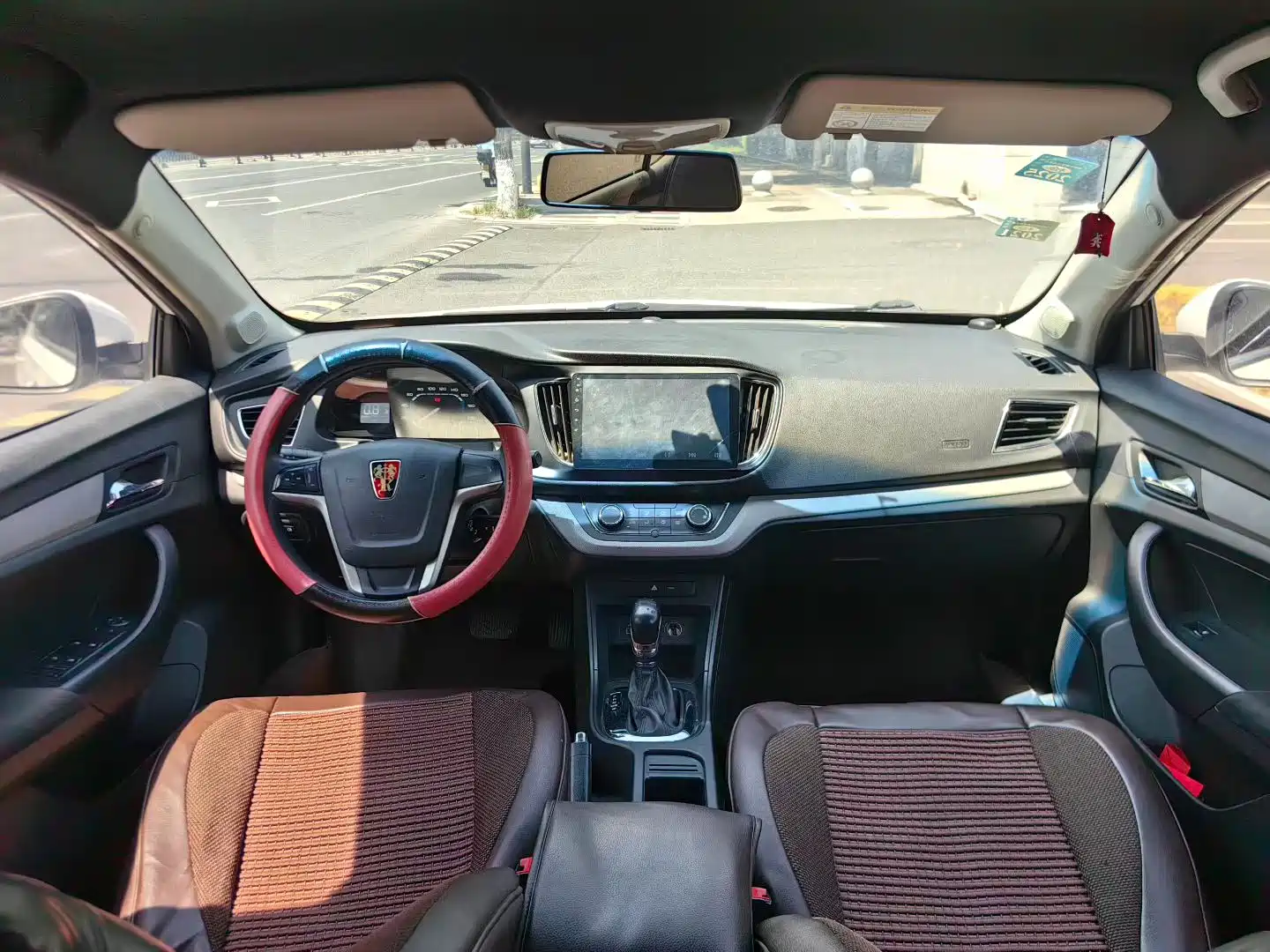 Фото 5 - Roewe 360