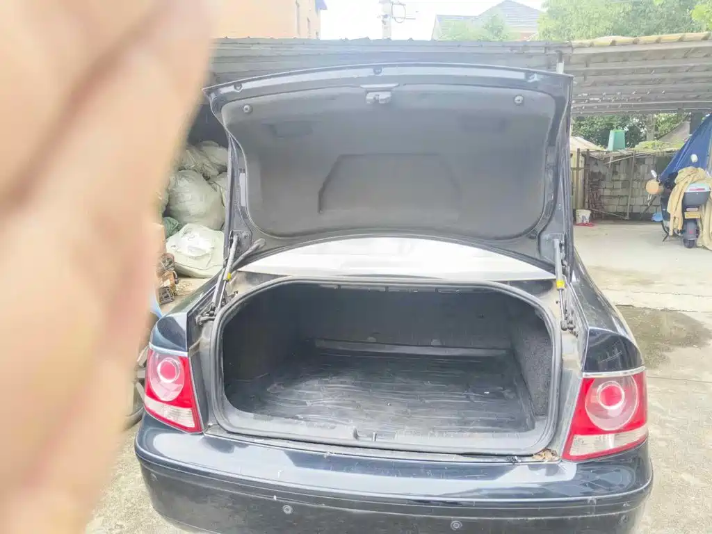 Photo 5 - Volkswagen Passat