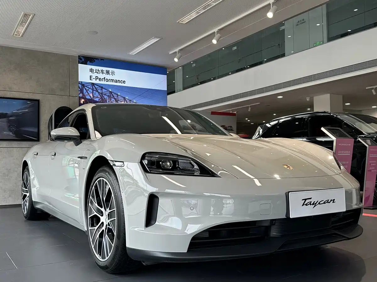 Porsche Taycan 2026 Taycan 4