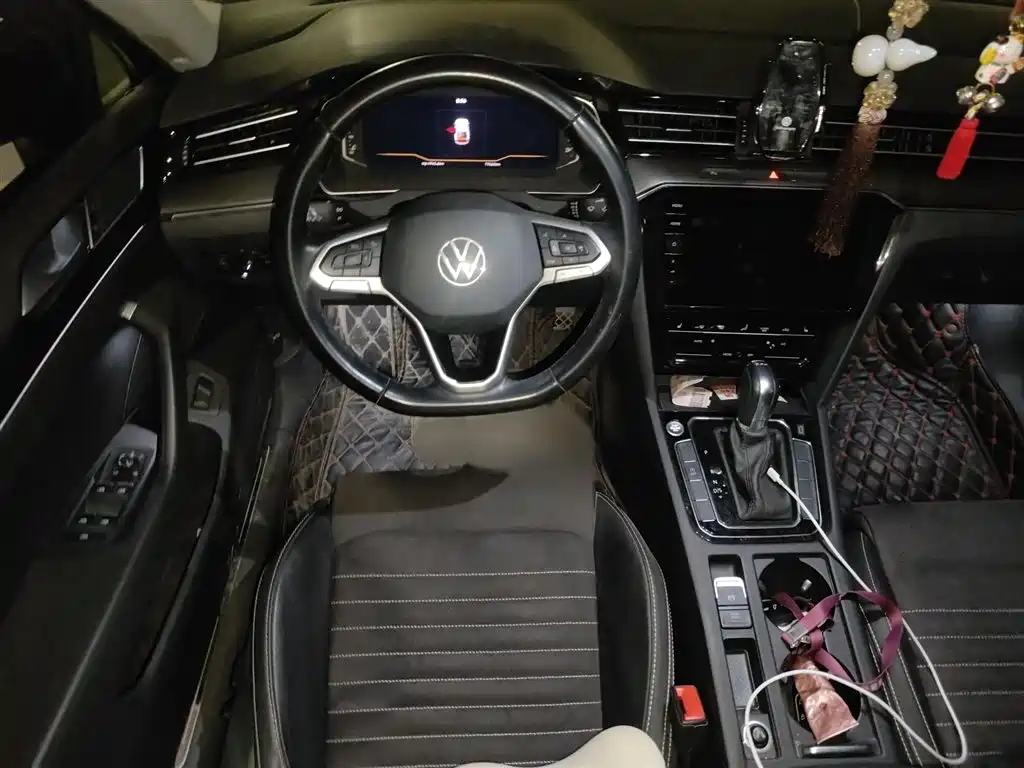 Volkswagen Magotan 2020 330TSI DSG Luxury фото 3