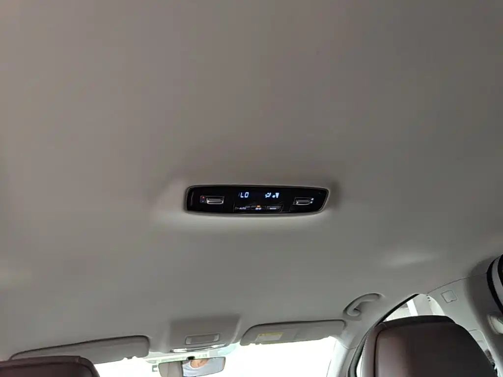 Roewe iMAX8 2024 2023 400TGI Comfort Edition