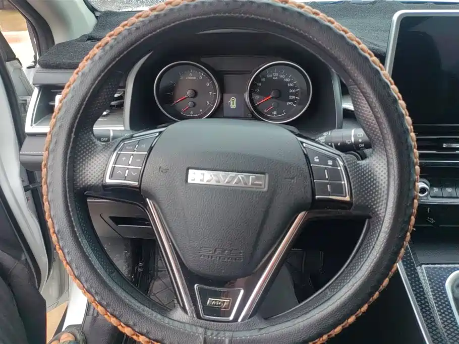 Haval M6 2023 PLUS 1.5T Manual Luxury Smart Connect фото 14