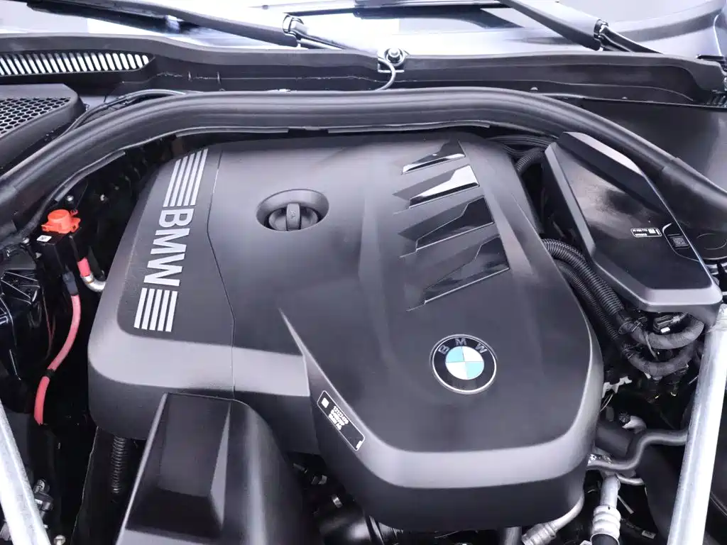 BMW 5 Series, миниатюра 24