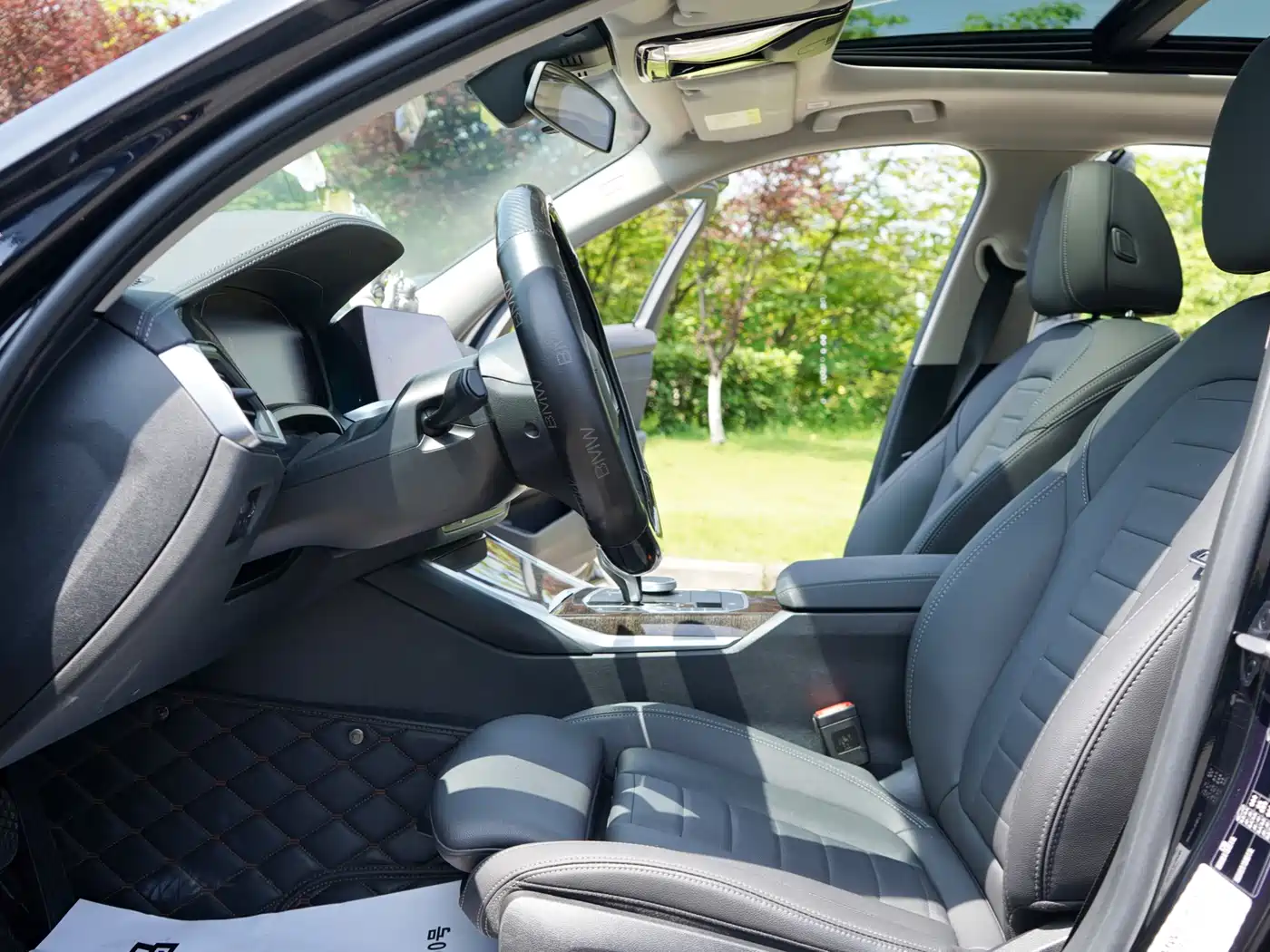 BMW 3 Series 2020 325Li M Sport Package фото 10