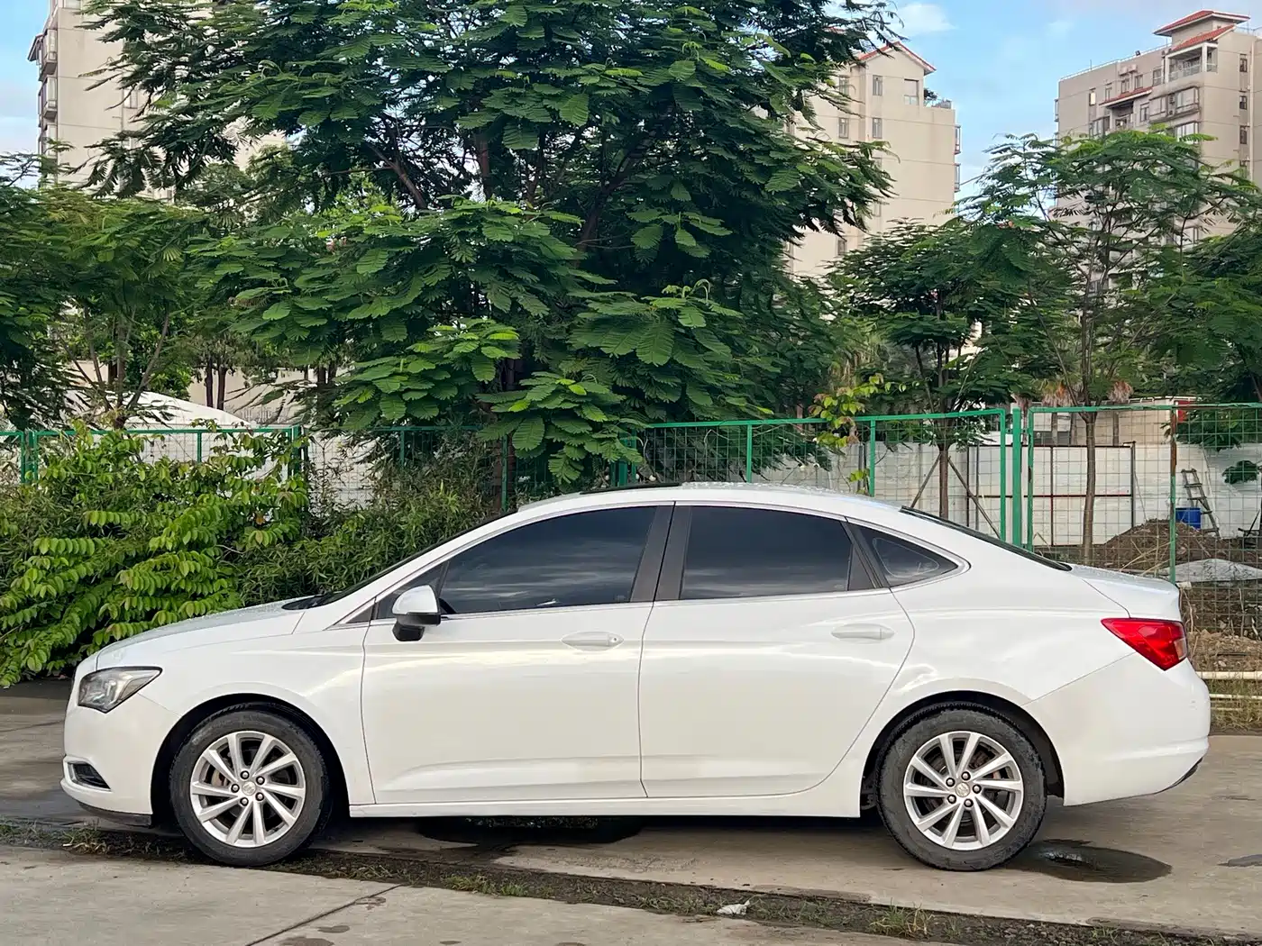 Фото 3 - Buick Verano