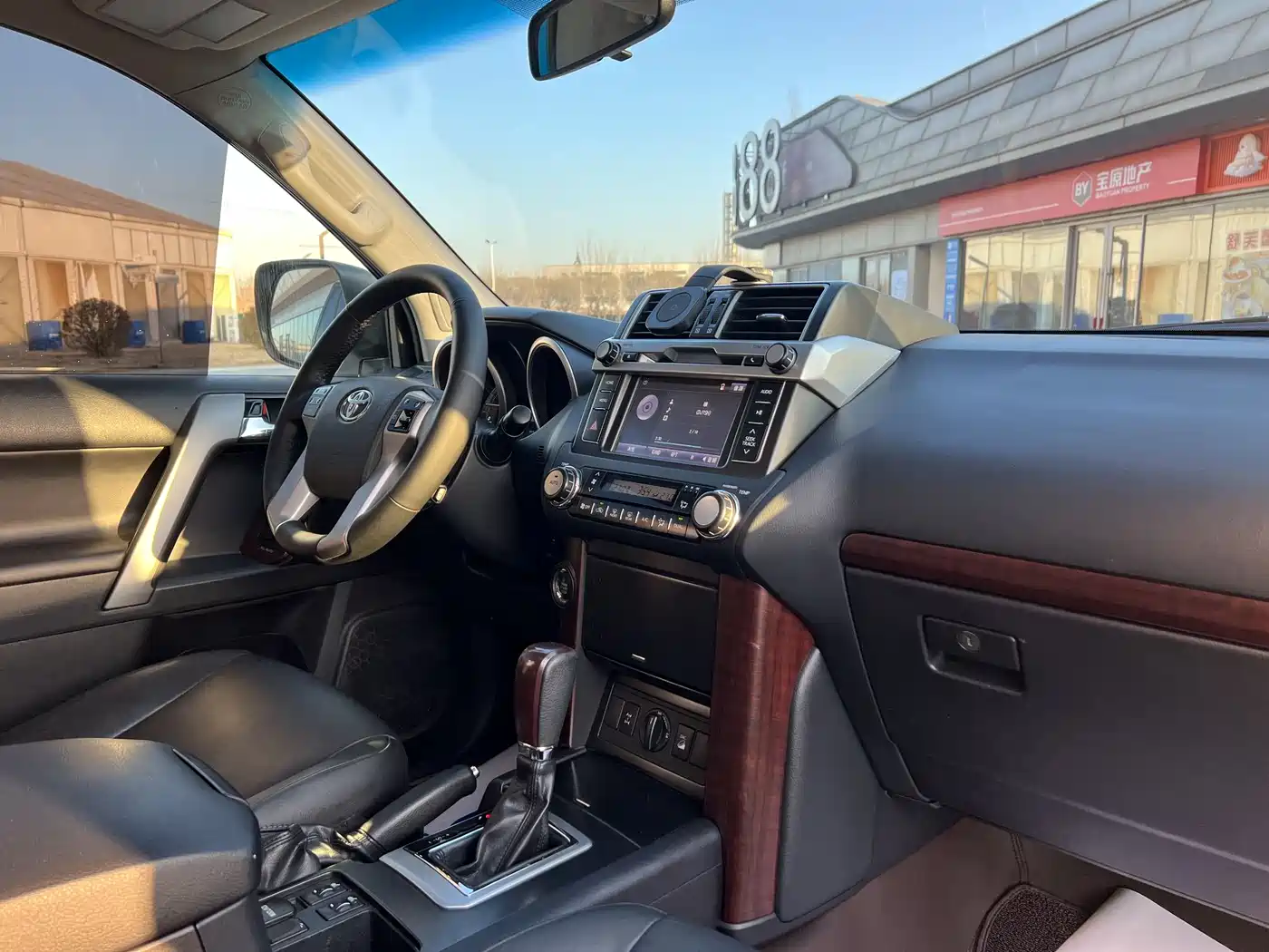 Toyota Prado 2016 3.5L Auto TX-L фото 8