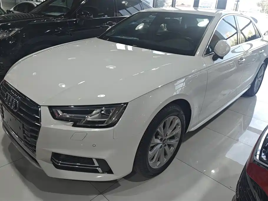 Audi A4L 2019 40 TFSI Fashion (China VI)
