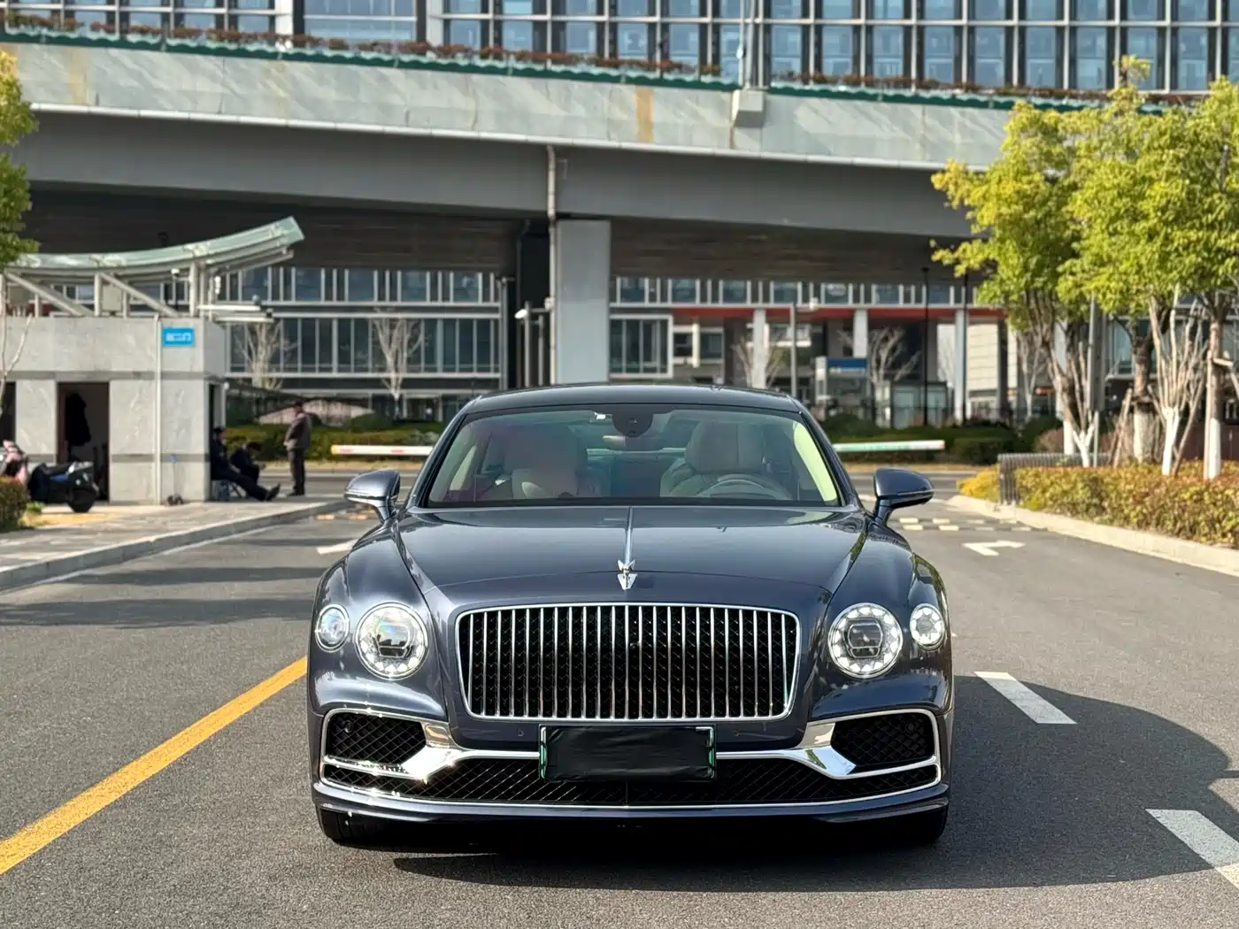 BENTLEY FLYING SPUR PLUG IN HYBRID