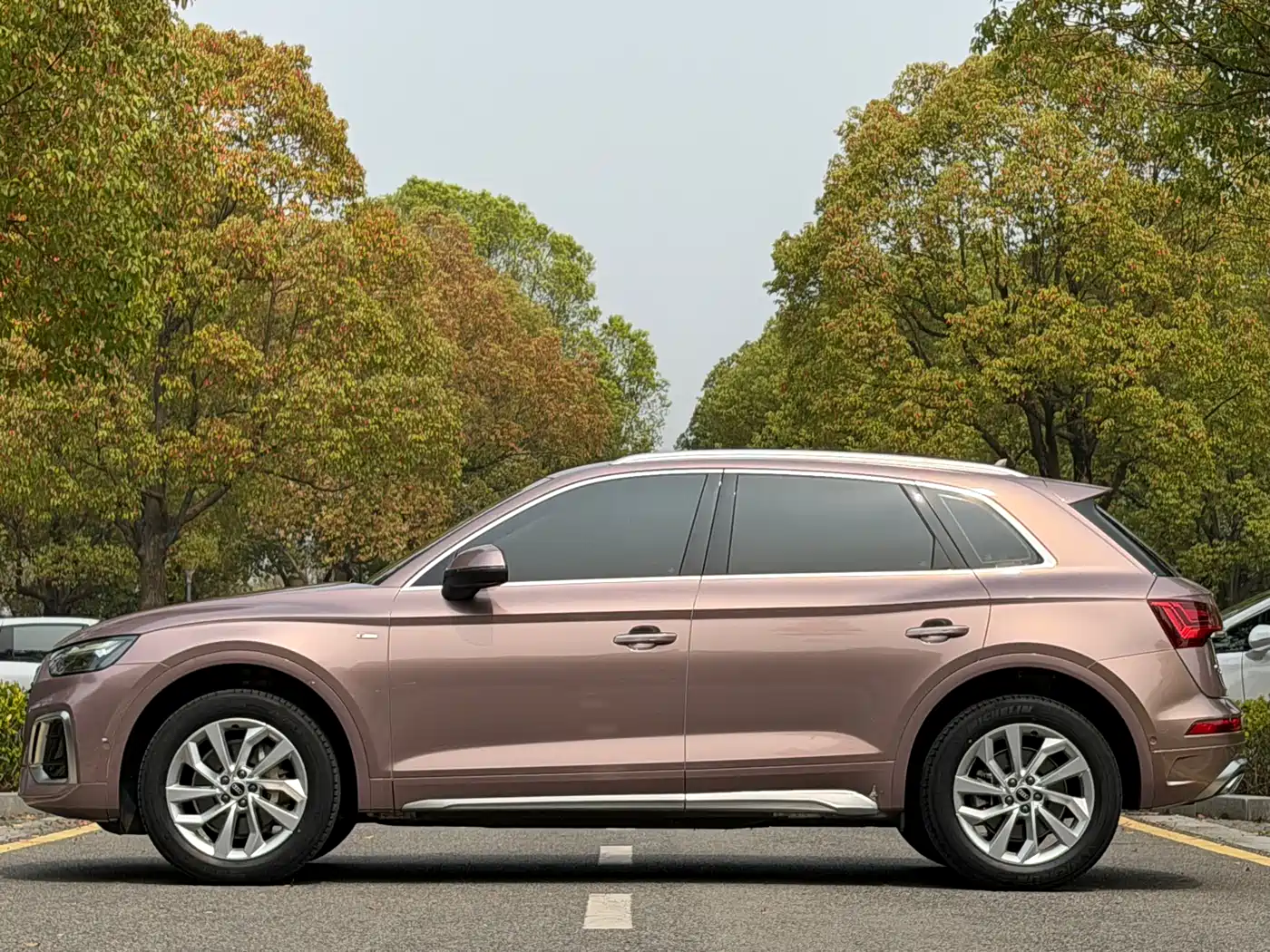 Audi Q5L 2022 40T Luxury Dynamic фото 7