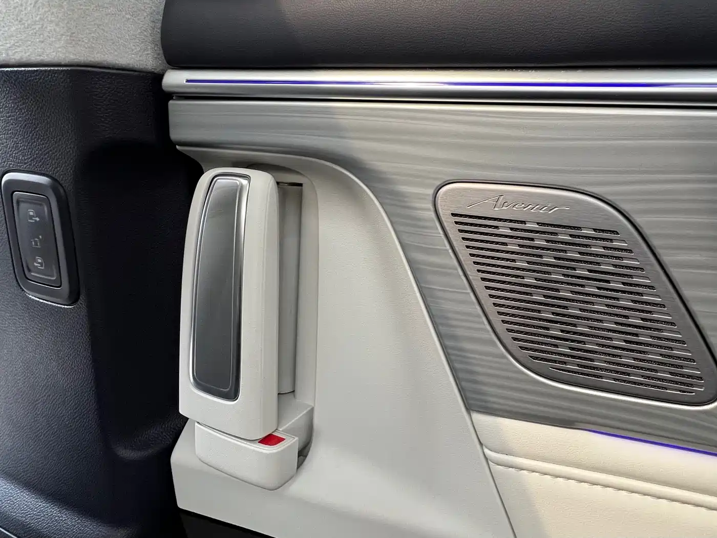 BUICK GL8 NEW ENERGY