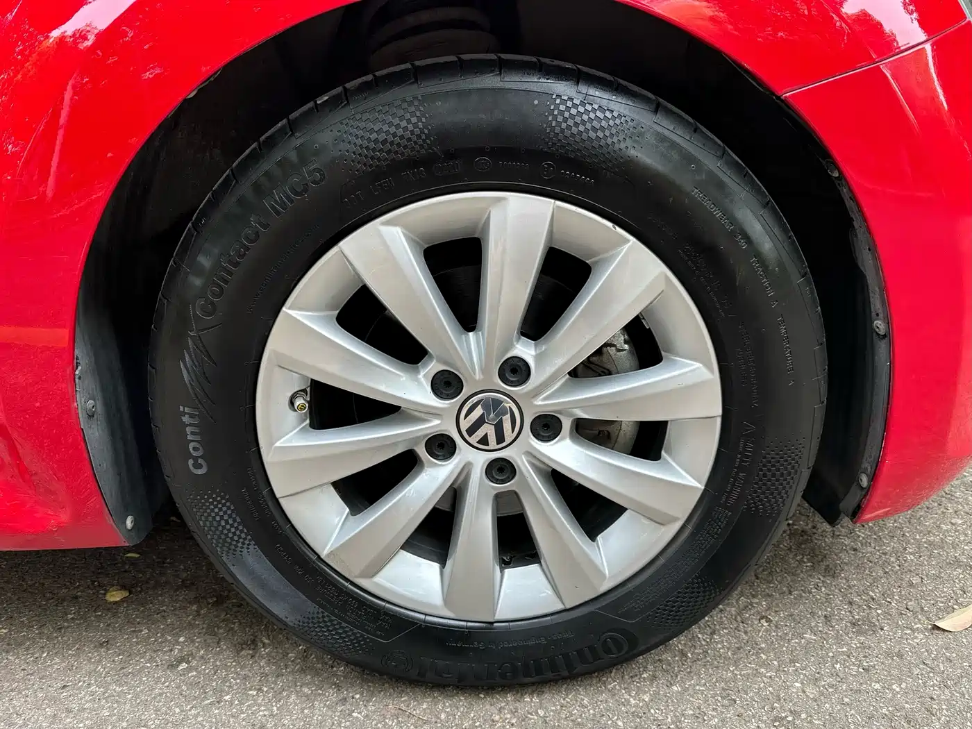 Volkswagen Beetle 2013 1.4TSI Fashion Edition фото 20