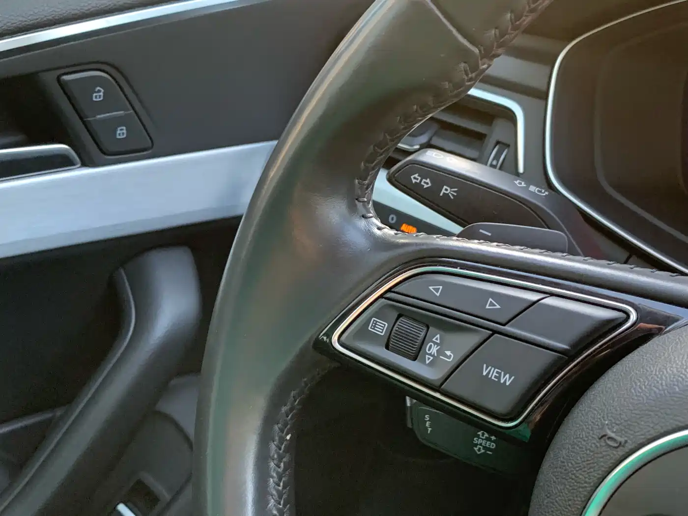 Audi A4L 2020 40 TFSI Fashion Dynamic Edition фото 25