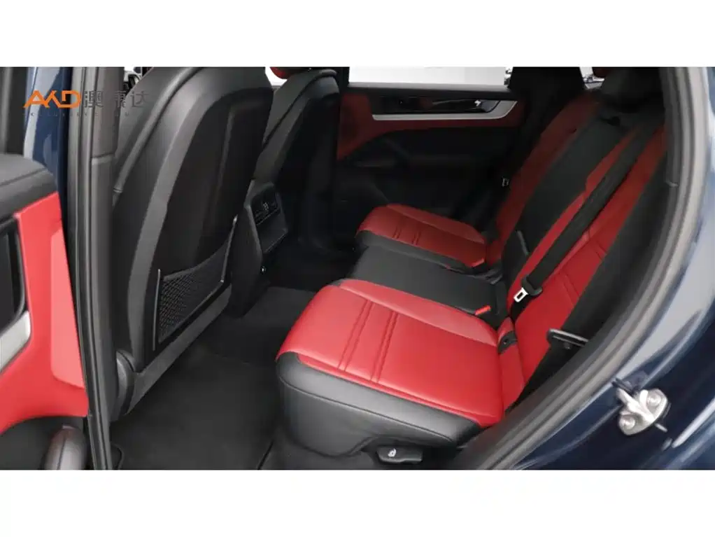 صورة 7 - Porsche Cayenne