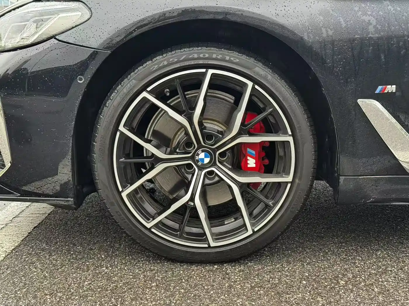 BMW 5 Series 2023 530Li Leading M Sport Package фото 9
