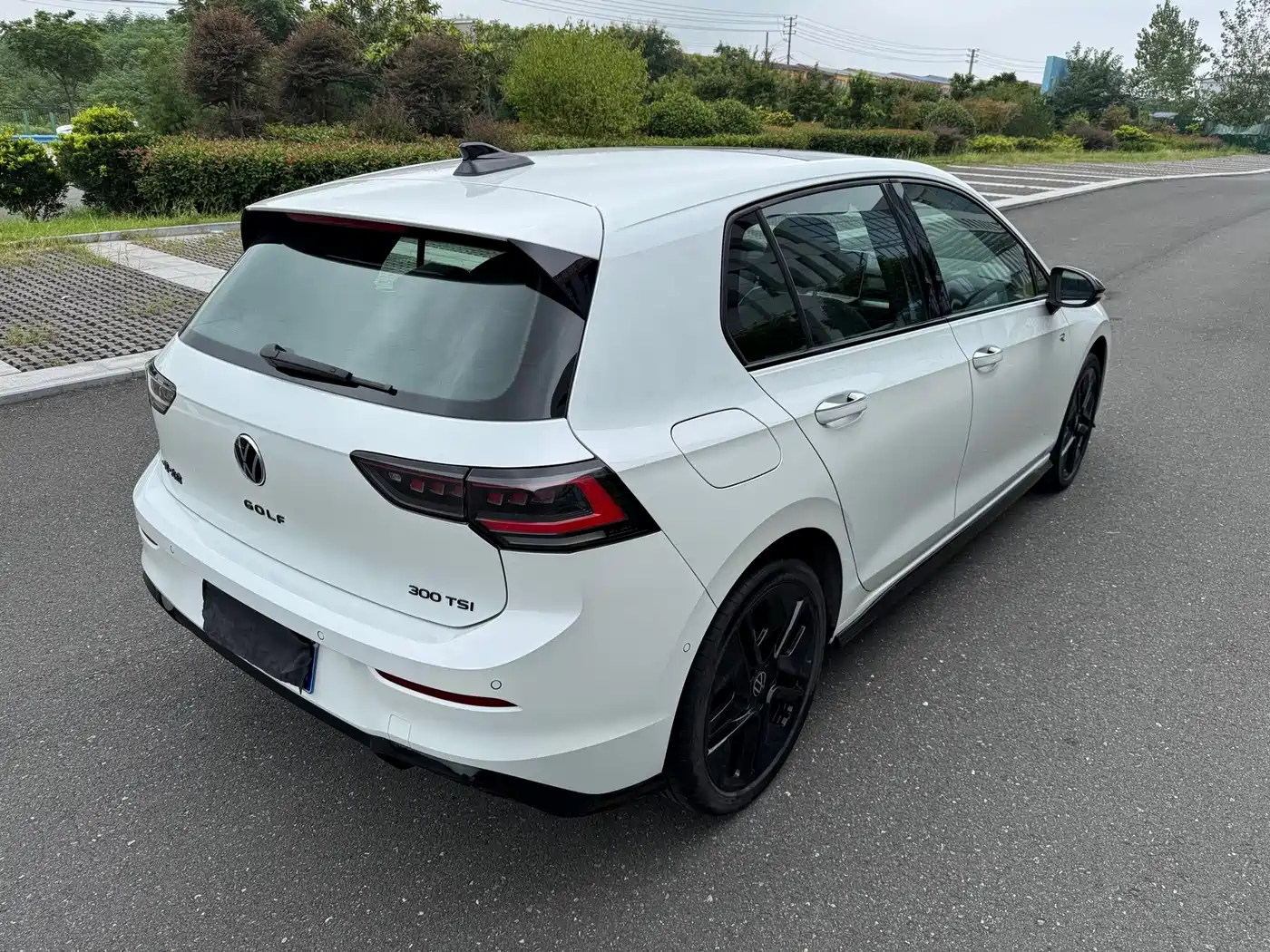 Volkswagen Golf 2024 2025 300TSI R-Line