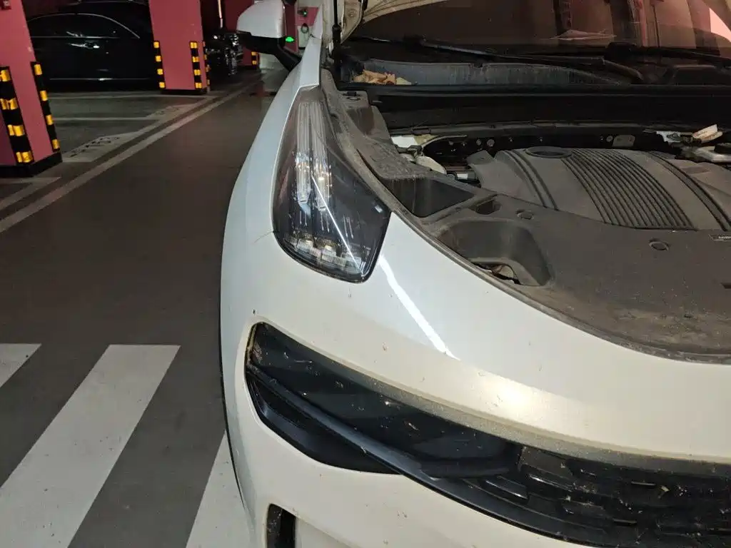  Lynk & Co Lynk & Co 01 EM-P 2022 1.5TD PHEV Plus 7