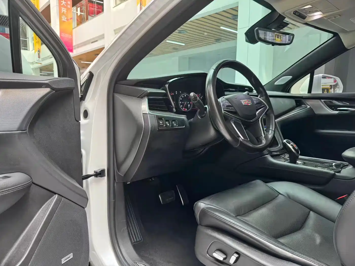 Cadillac XT5 2016 25T Luxury Model фото 10