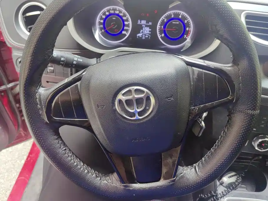 Zhonghua V3 2018 2016 1.5L Manual Comfort