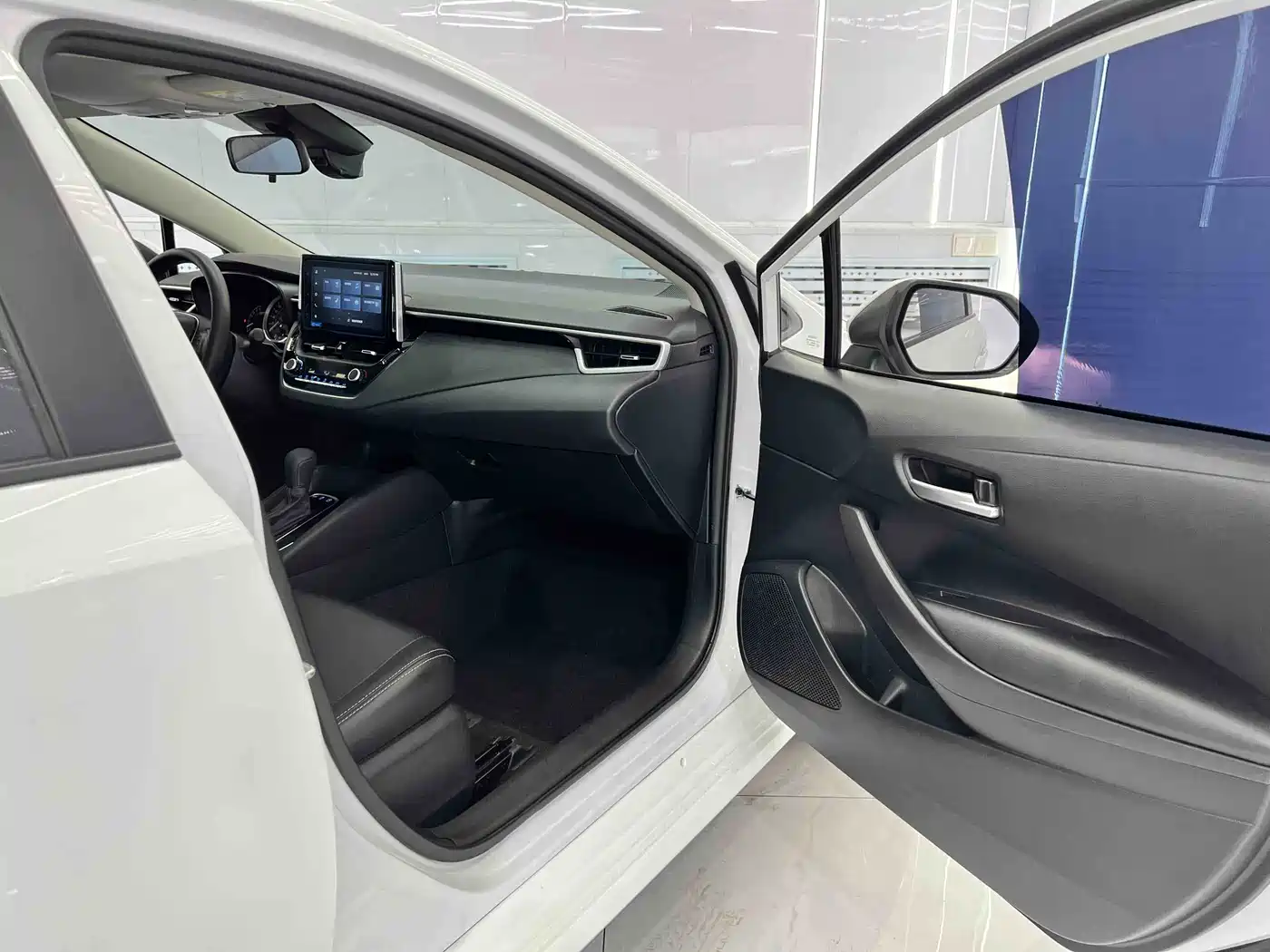 Toyota Corolla 2021 1.2T S-CVT Elite PLUS Edition фото 18
