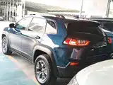 Photo 5 - Jeep Cherokee