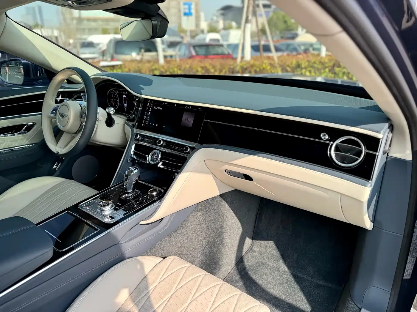 BENTLEY FLYING SPUR PLUG IN HYBRID