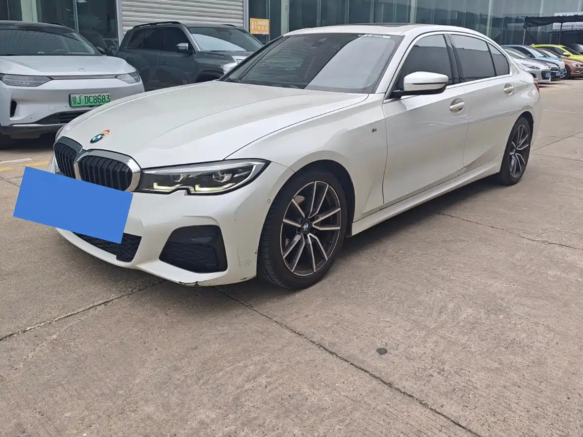 صورة 1 - BMW 3 Series