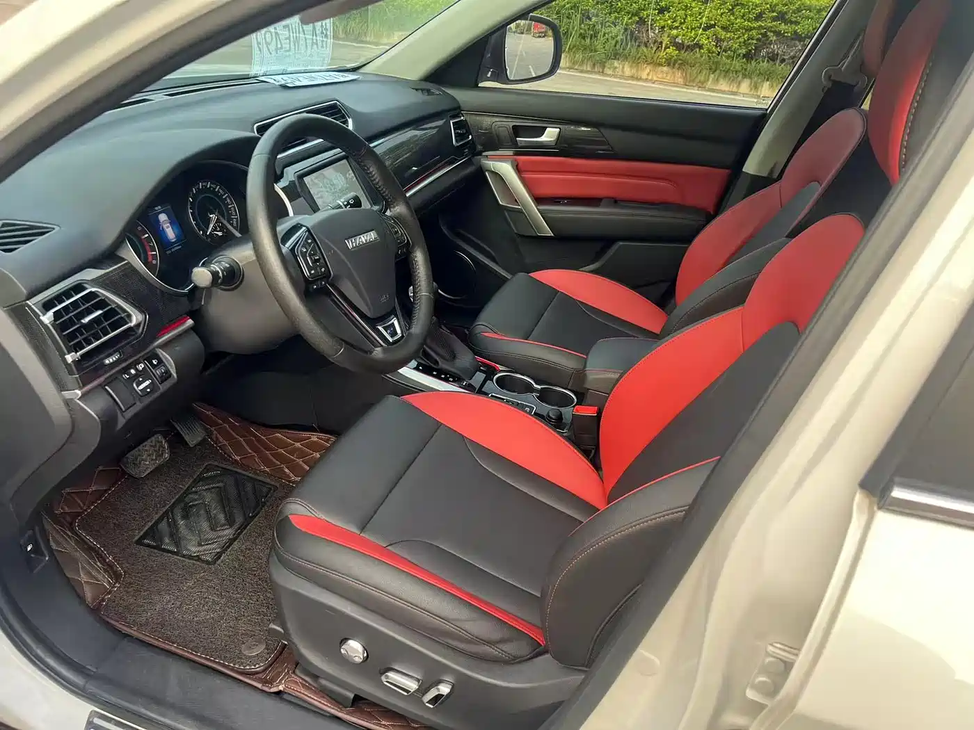 Фото 8 - Haval H2