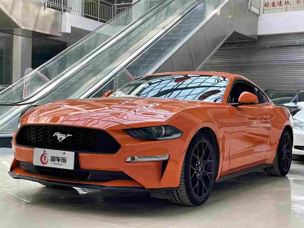 FORD MUSTANG