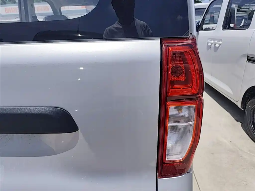 Wuling Motors Wuling Zhiguang NEV 2026 2025 Model Comfort