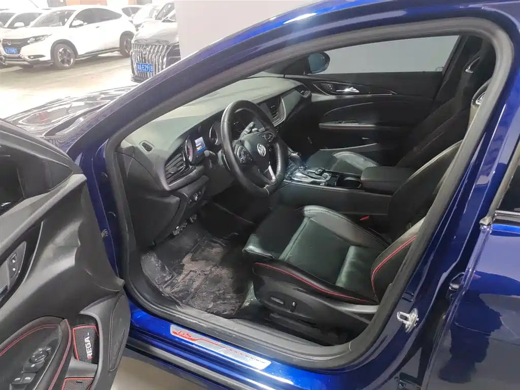 Buick Regal 2017 GS 28T Luxury Model фото 11