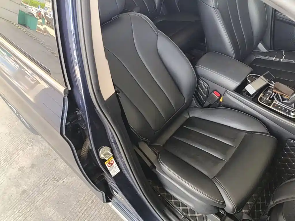 Фото 25 - BYD Song MAX