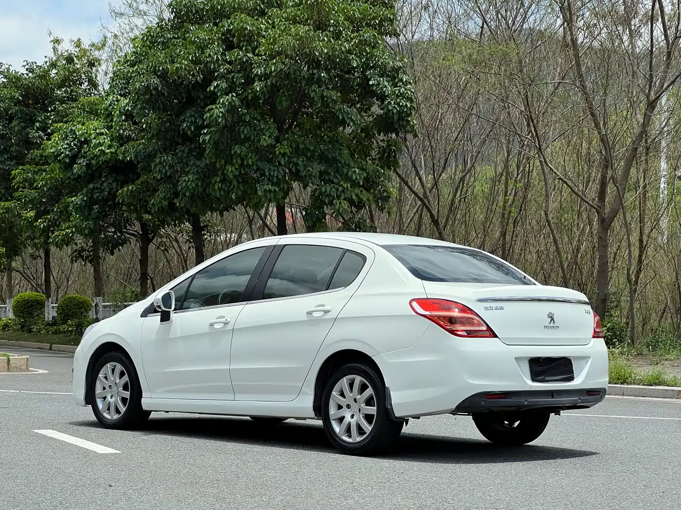 Peugeot 308 2013 Model 1.6L Automatic Trend Style фото 9