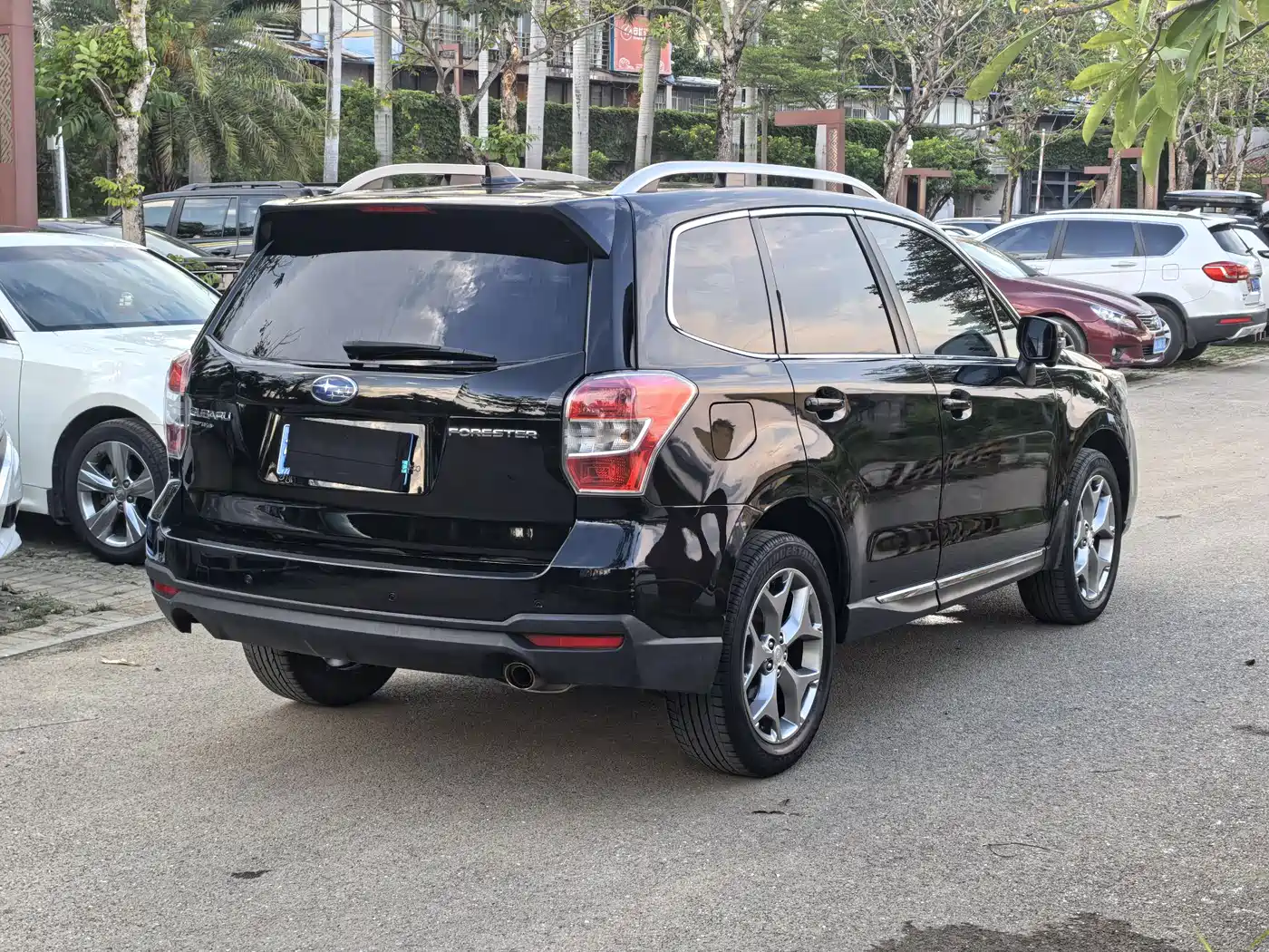 Subaru Forester 2015 2.5i Special Commemorative Edition фото 3