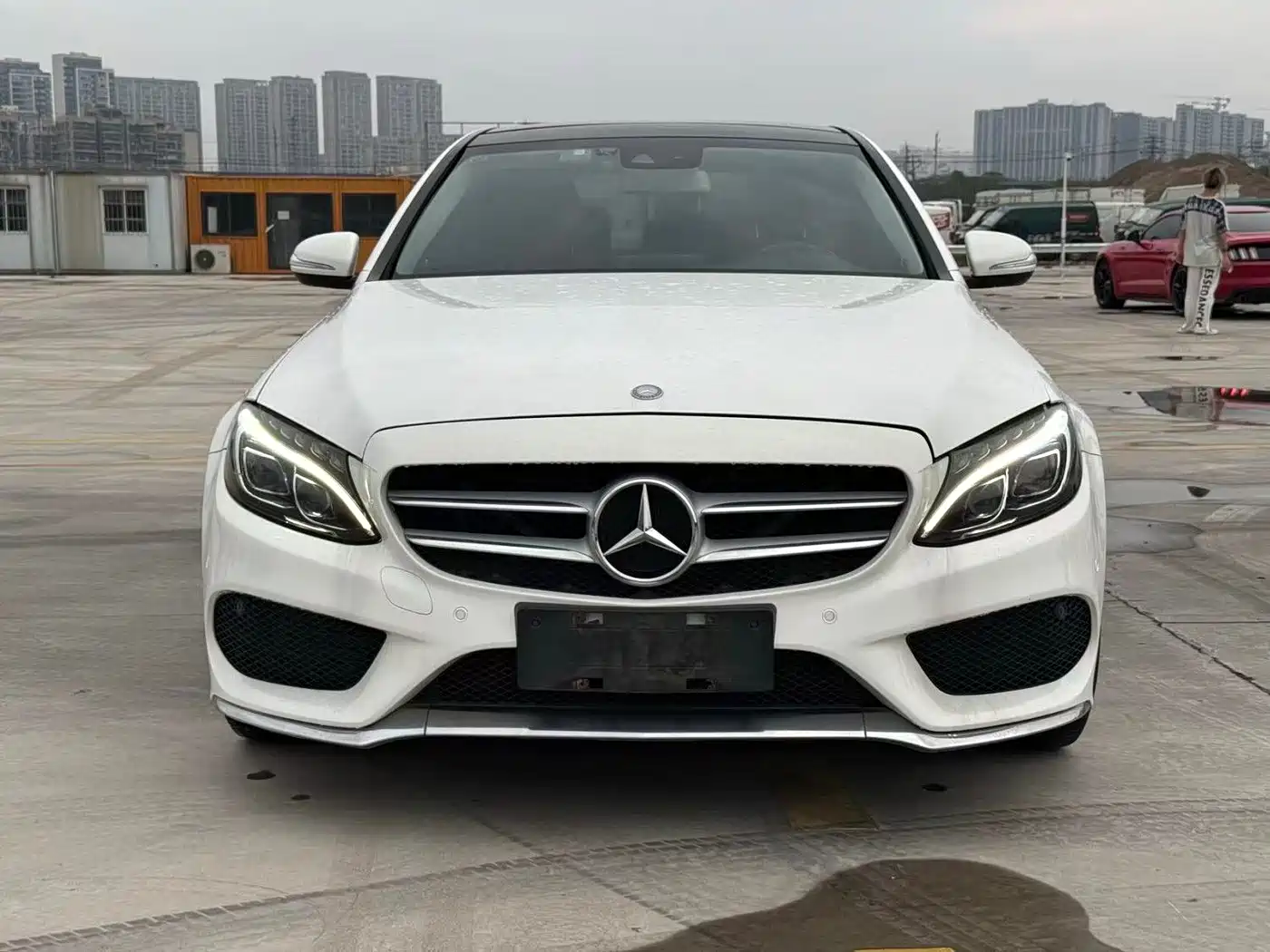 Photo 2 - Mercedes-Benz C-Class