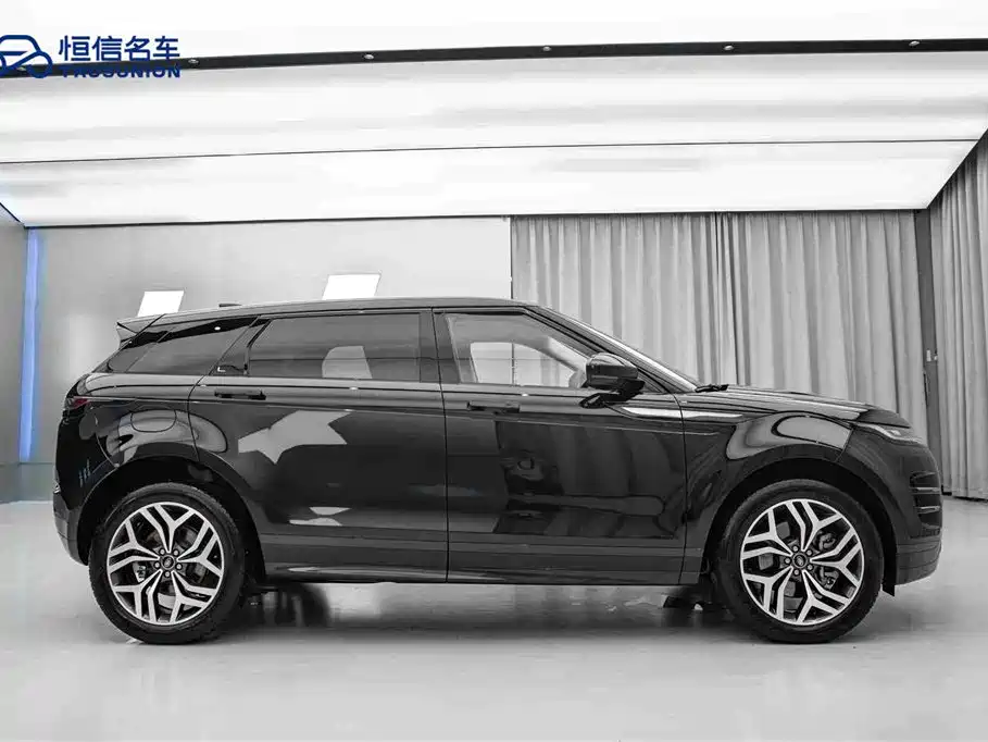 Land Rover Range Rover Evoque 2024 Range Rover Evoque L 249PS Light Master Edition фото 4