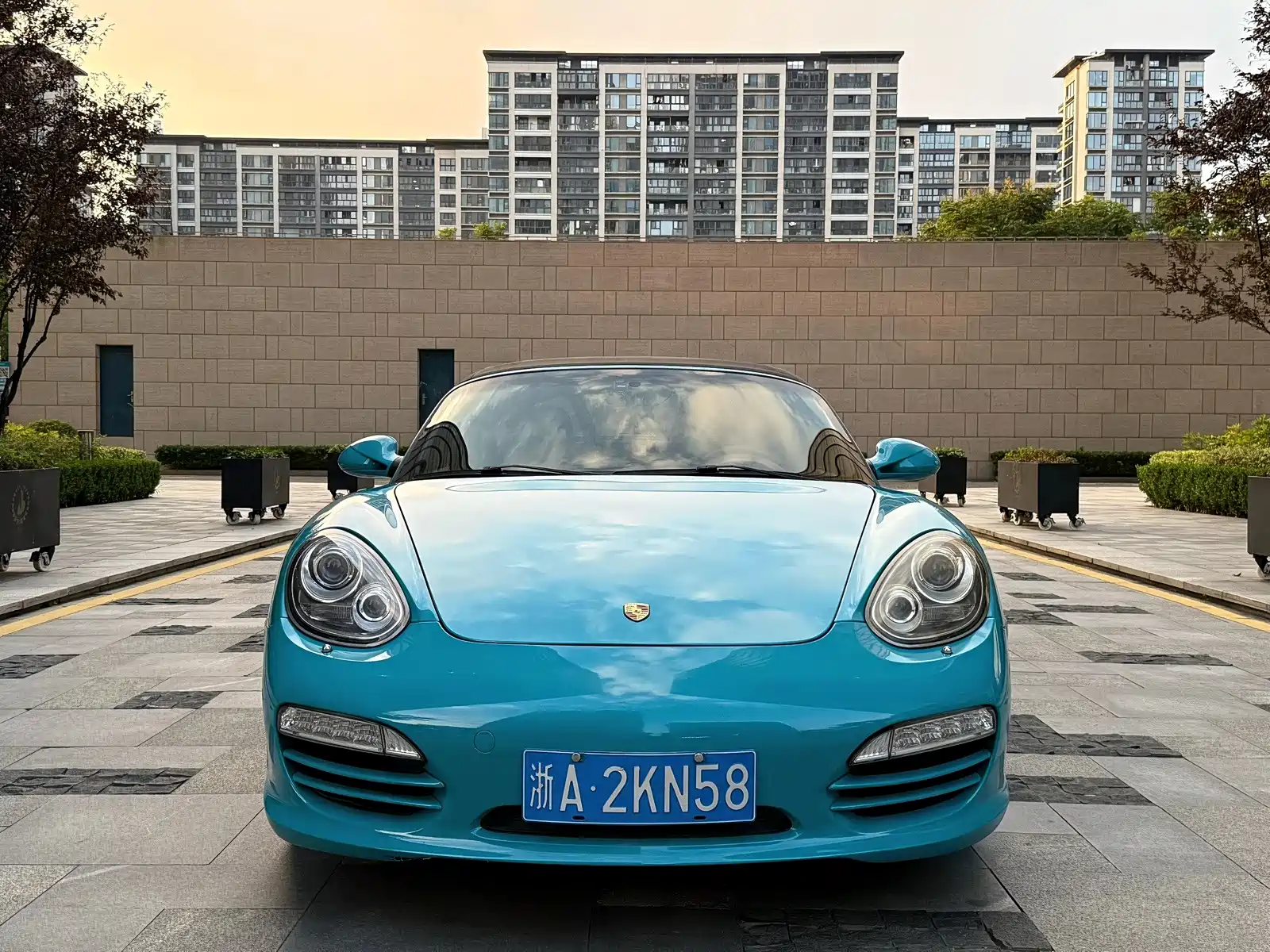 Photo 2 - Porsche Boxster