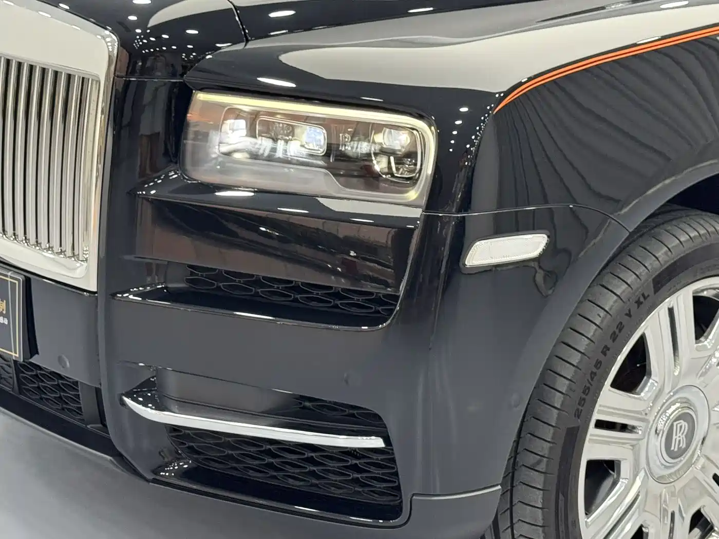 Rolls-Royce Cullinan 2021 2018 5-Seater Version