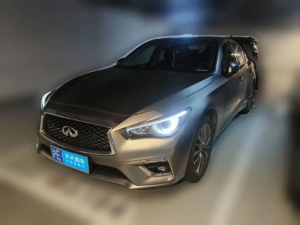 Infiniti Q50L