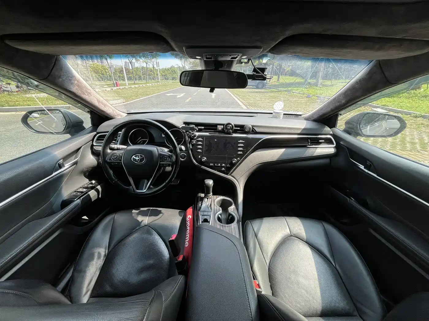 Toyota Camry 2018 2.5G Luxury Edition фото 16